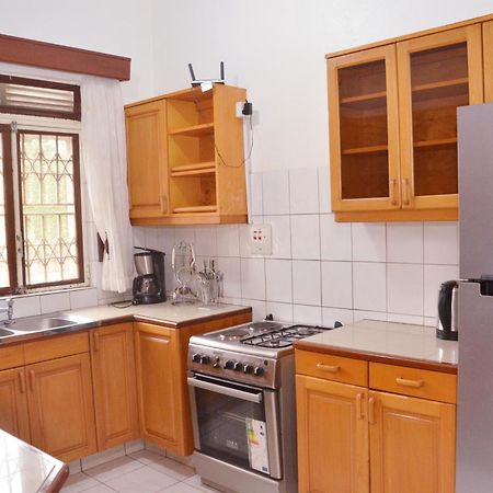 Corinya Serviced Apartments Entebbe Pokój zdjęcie