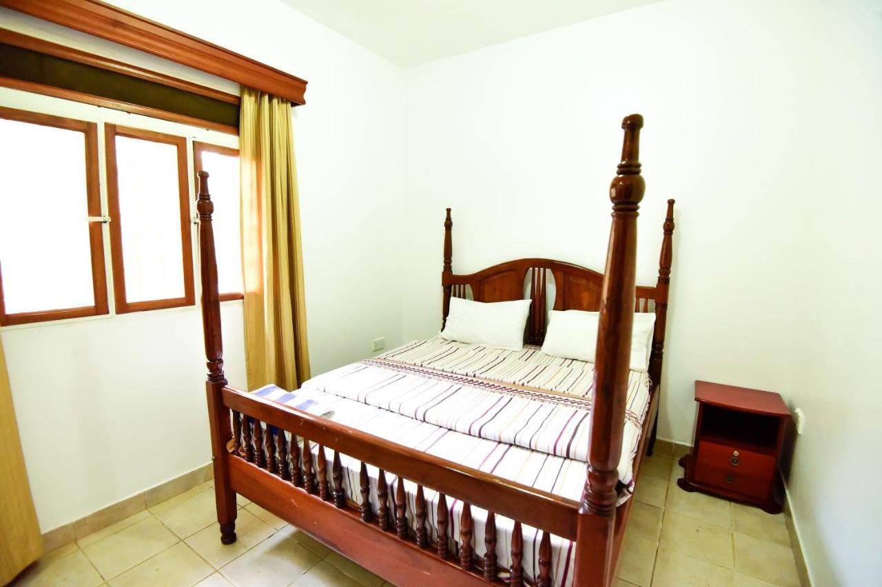 Corinya Serviced Apartments Entebbe Zewnętrze zdjęcie
