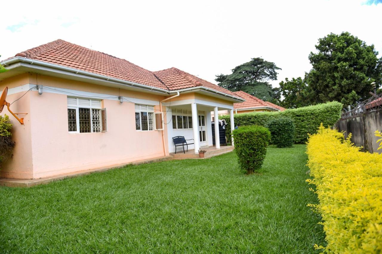 Corinya Serviced Apartments Entebbe Zewnętrze zdjęcie
