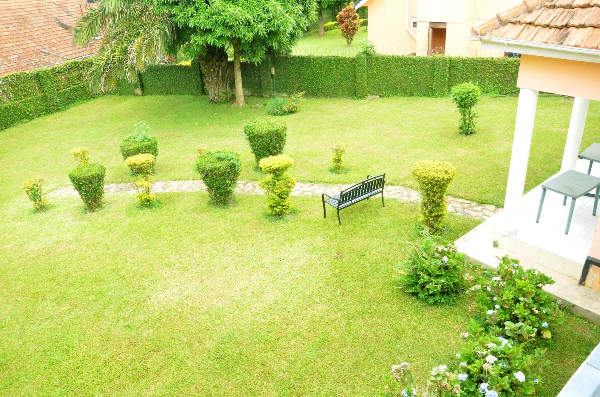 Corinya Serviced Apartments Entebbe Pokój zdjęcie